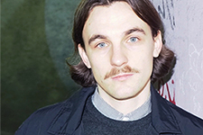 Kaleb Erdmann – 
Die Ausweichschule