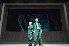 Fremder als der Mond