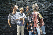 und im Blau zu verschwinden